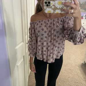 American Eagle off-the shoulder long sleeve top